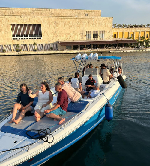 Tour Bahia Rumbera en Bote Deportivo